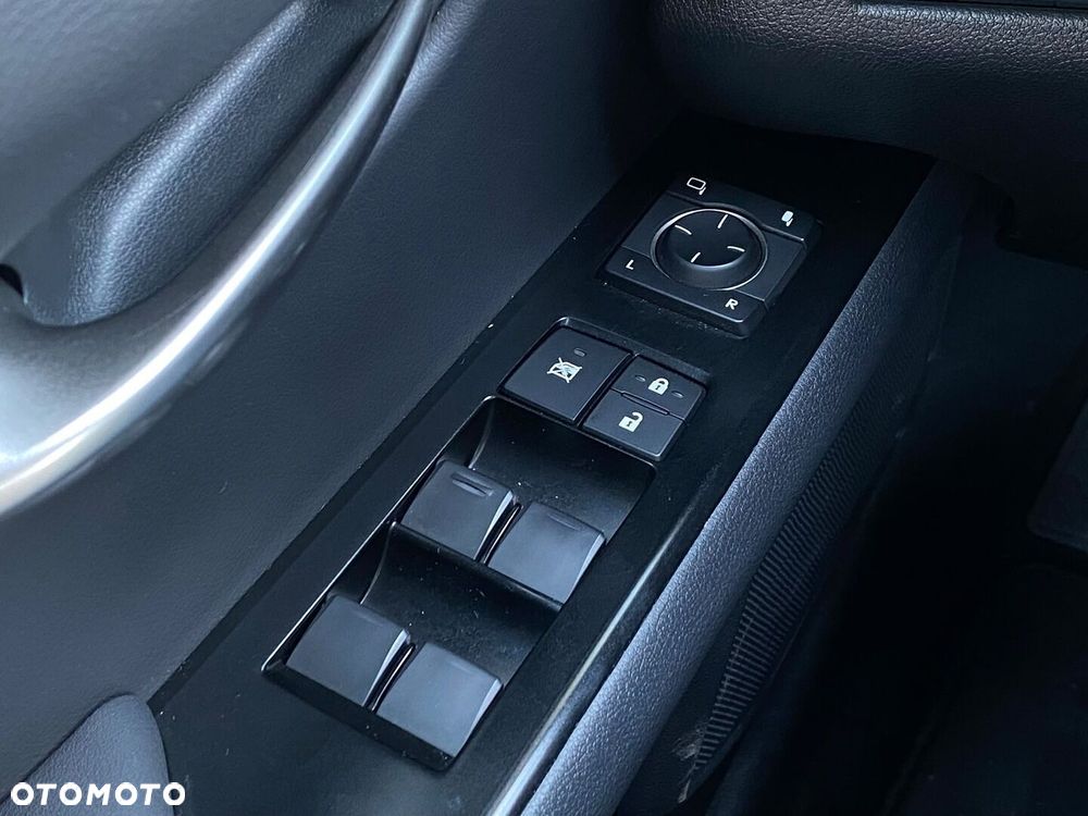 Lexus UX 200 GPF F Impression 2WD - 28