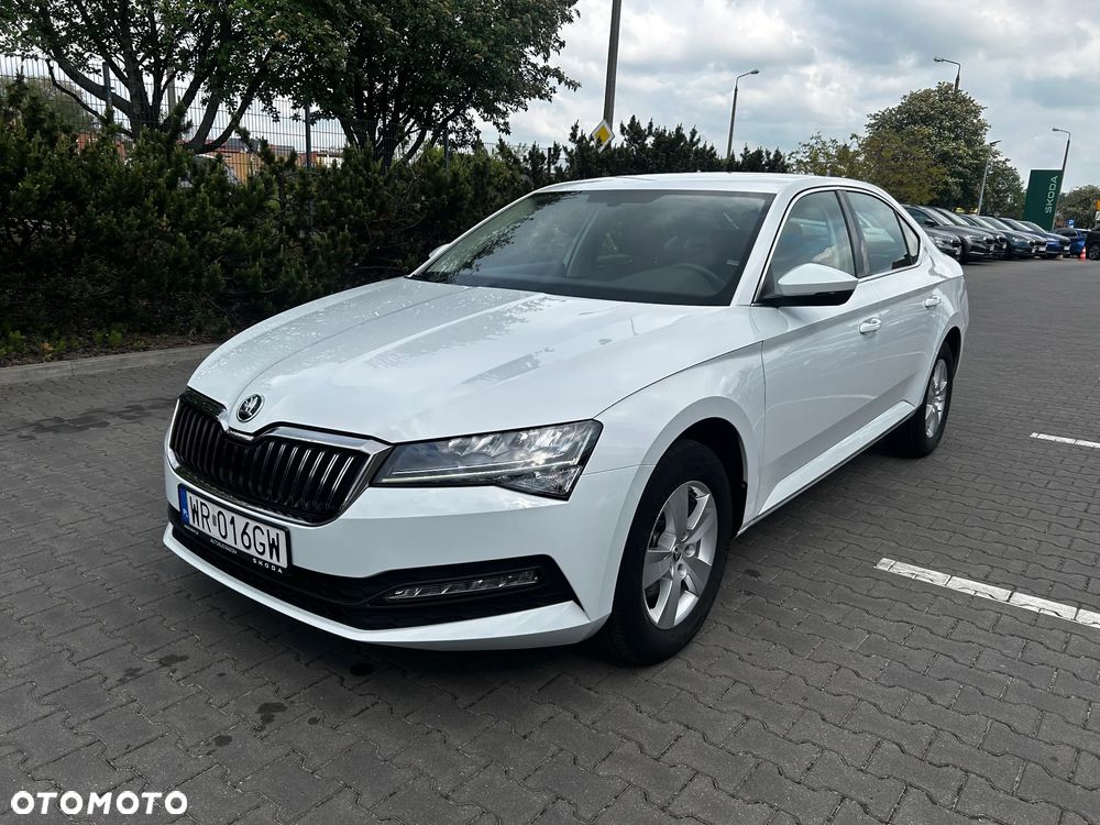 Skoda Superb 2.0 TDI SCR Ambition DSG - 2