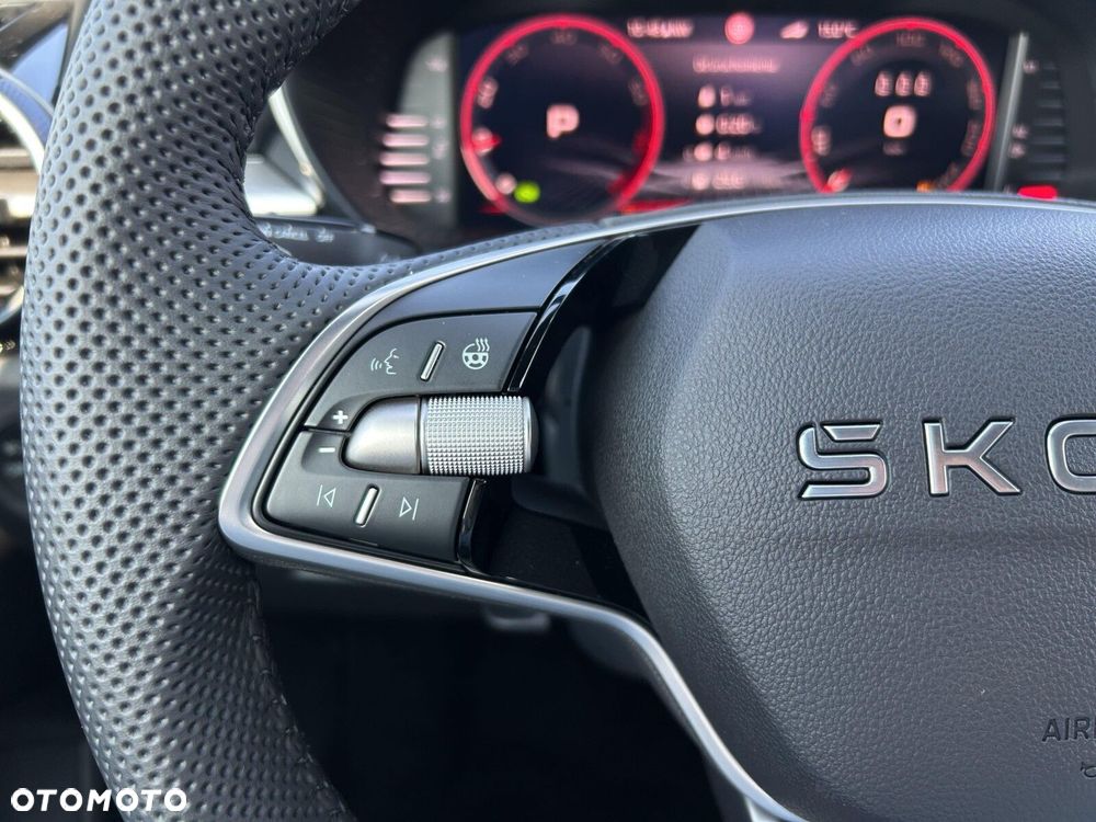 Skoda Fabia 1.0 TSI Monte Carlo DSG - 16