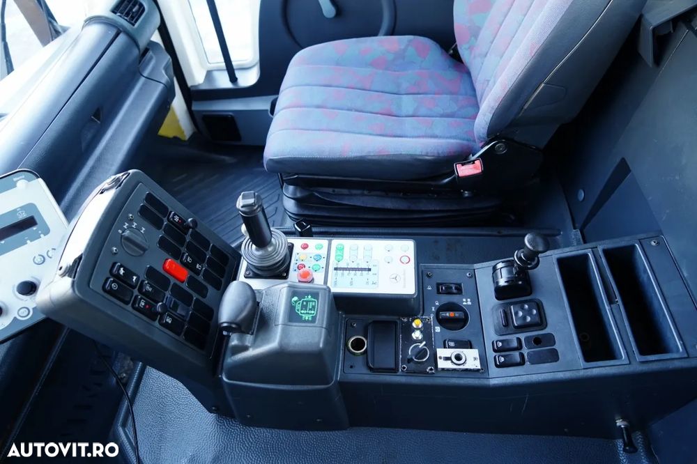 Mercedes-Benz UNIMOG U300 / 4X4 / BASCUNĂTOR 3 LATE / PLUG / MUNICIPAL / CUPLĂRI HIDRAULICE / EPS + AMBREIAJ - 30