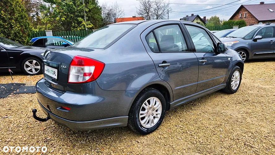 Suzuki SX4 1.6 GS/Premium - 11