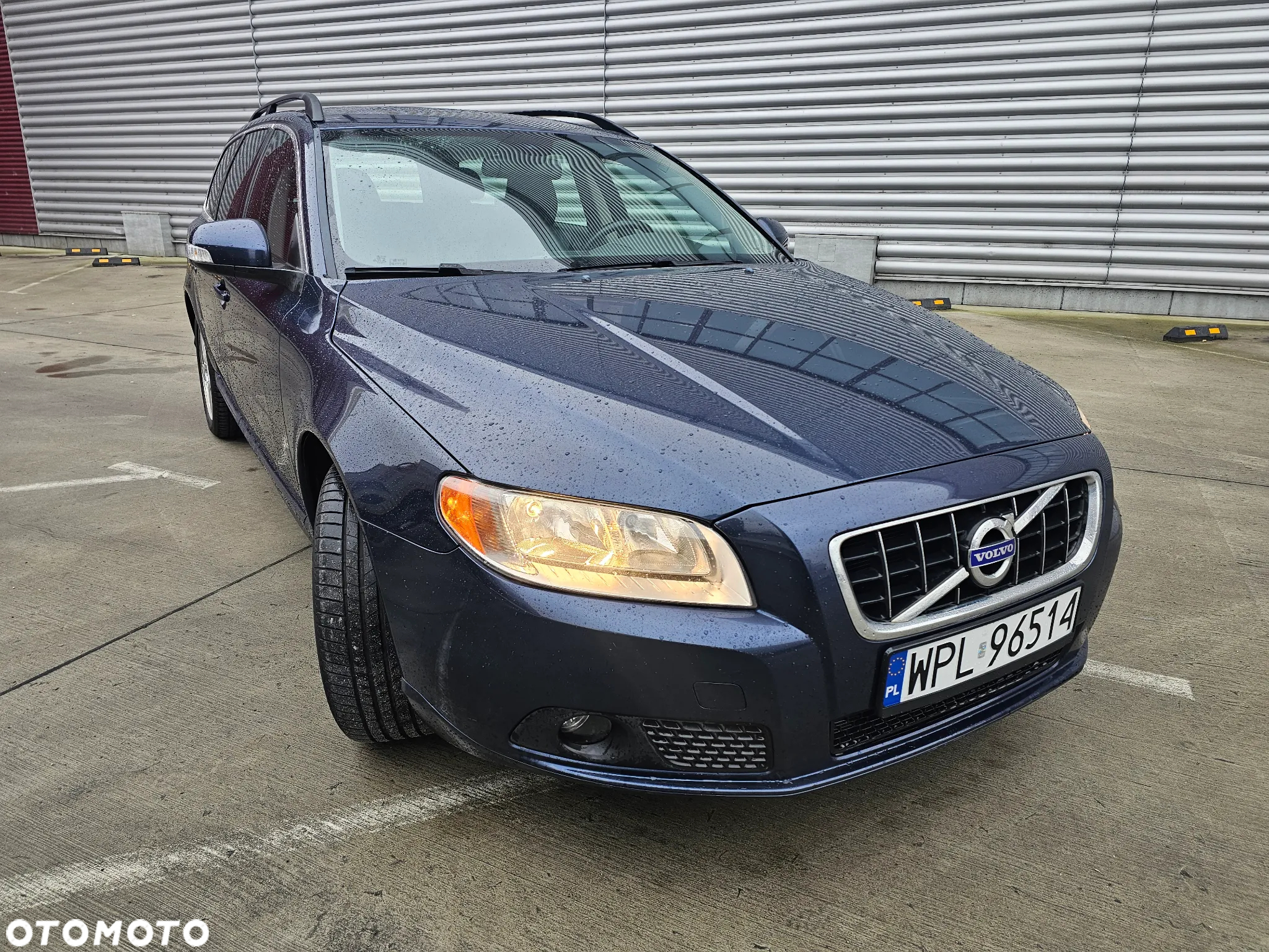 Volvo V70 D3 Momentum - 35