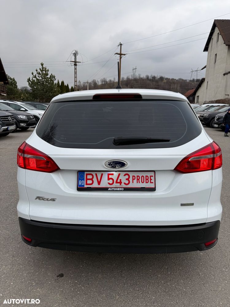 Ford Focus 1.0 EcoBoost Trend Edition - 14