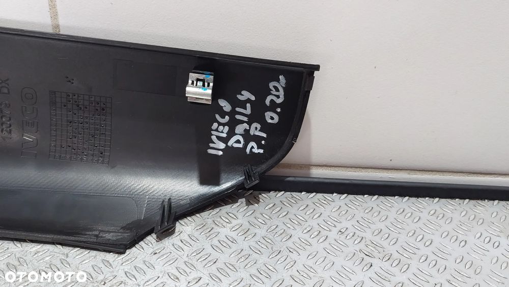 OSŁONA ZAŚLEPKA LUSTERKA WEWNĘTRZNA PRAWY PRZÓD IVECO DAILY IV 4 R2020 NR 5801850030 - 3