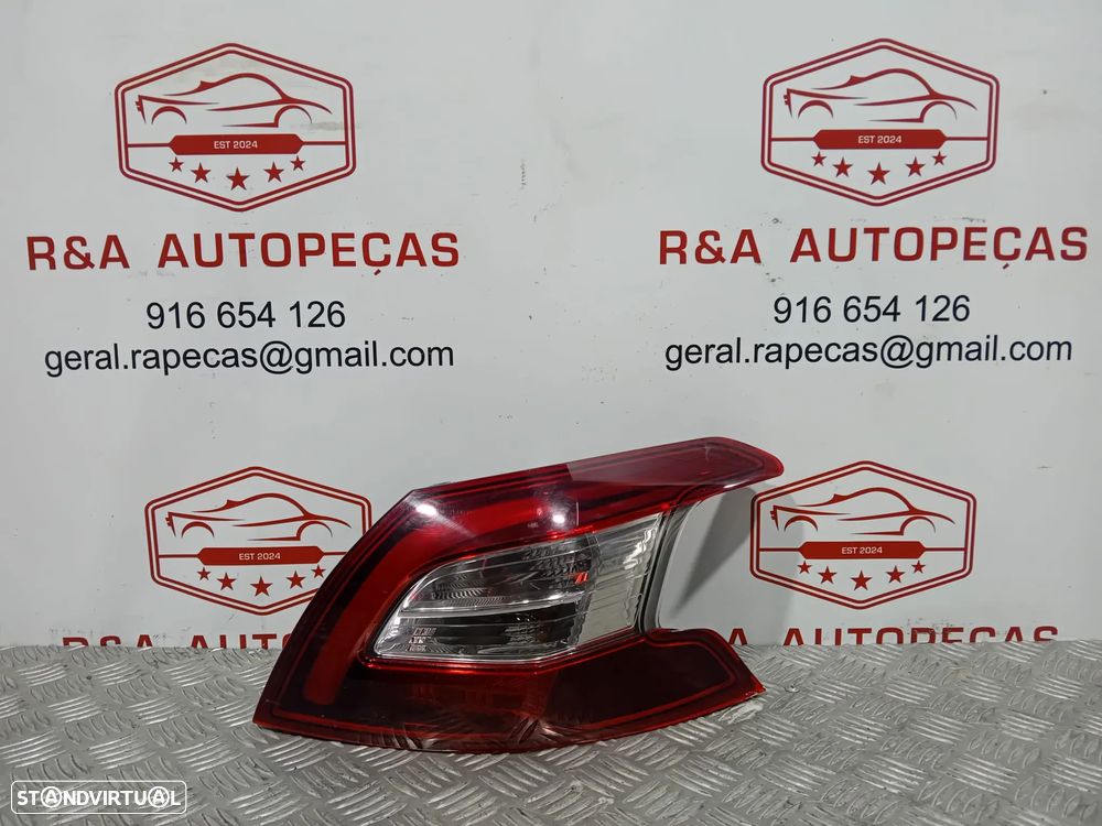 Farolins Peugeot 308 II 5 Portas Chassi Original - 9
