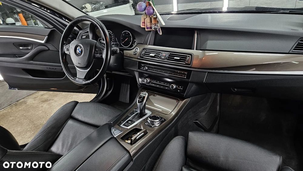 BMW Seria 5 535d Luxury Line - 15