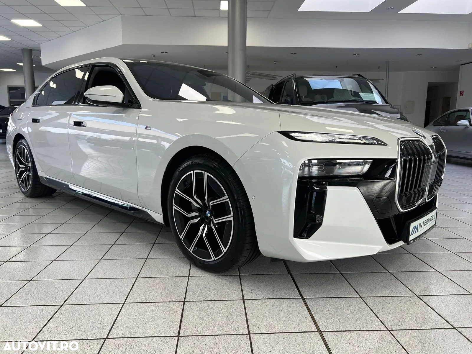 BMW Seria 7 740d xDrive MHEV - 2