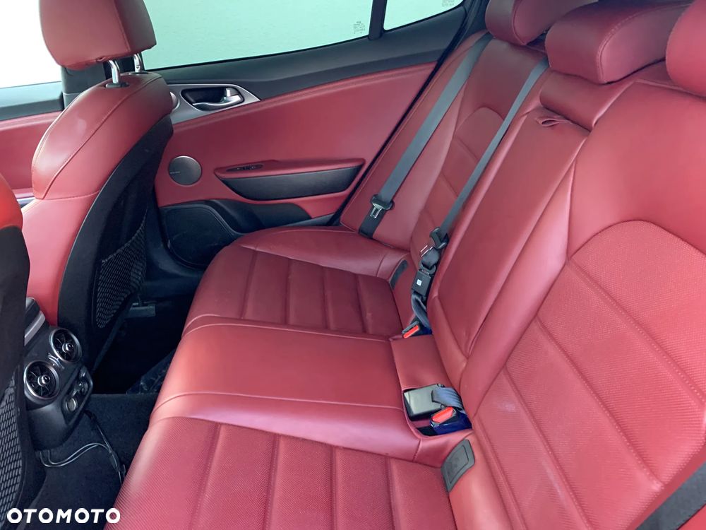 Kia Stinger 3.3 T-GDI AWD OPF GT - 17