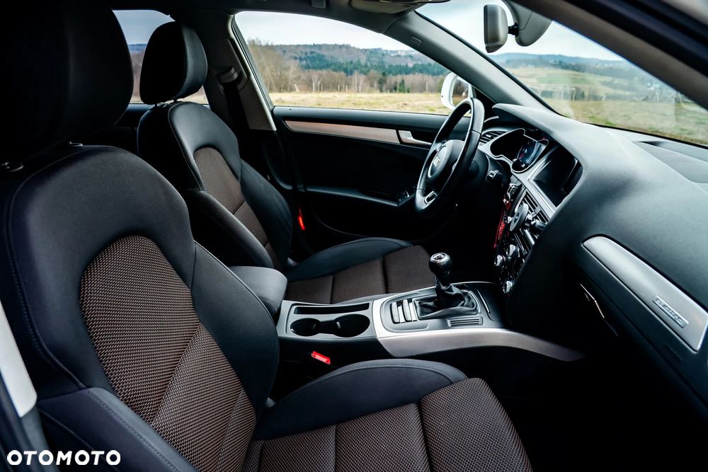 Audi A4 Allroad 2.0 TDI Quattro - 40