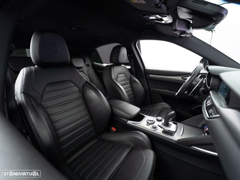Alfa Romeo Stelvio 2.2 D Sprint Q4 AT8 - 38