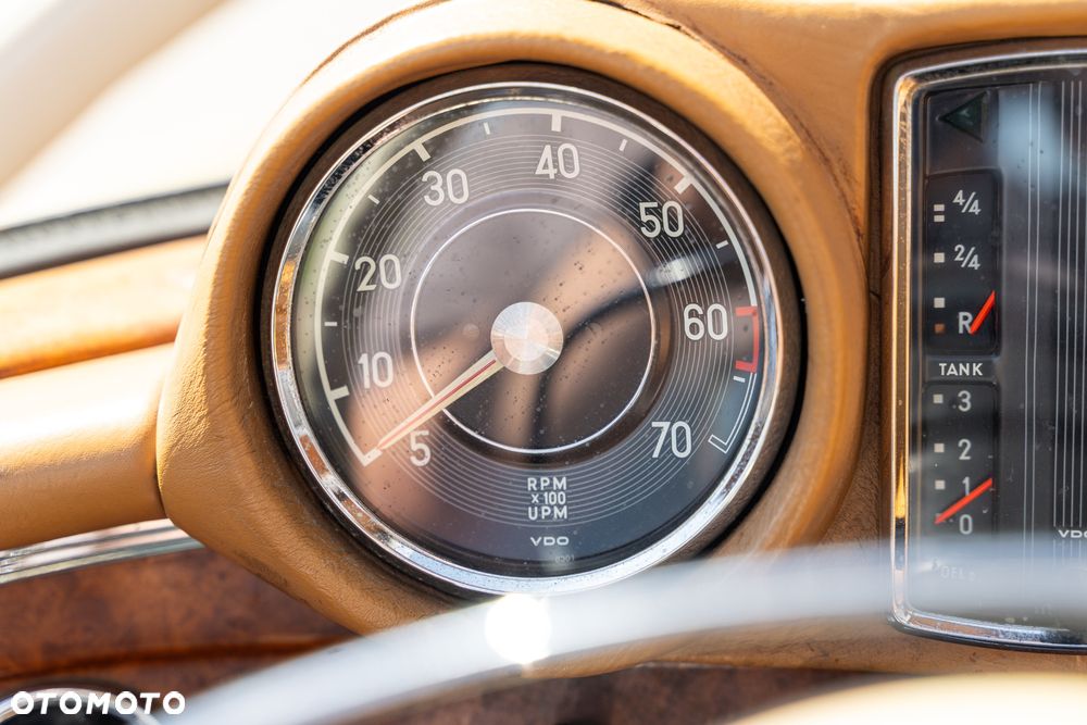 Mercedes-Benz 280 - 27