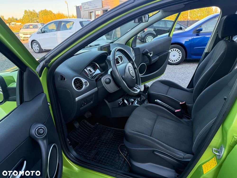 Renault Clio - 20