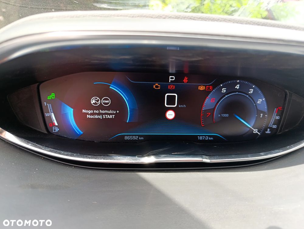 Peugeot 3008 PureTech 130 Stop & Start GPF EAT8 Allure - 12