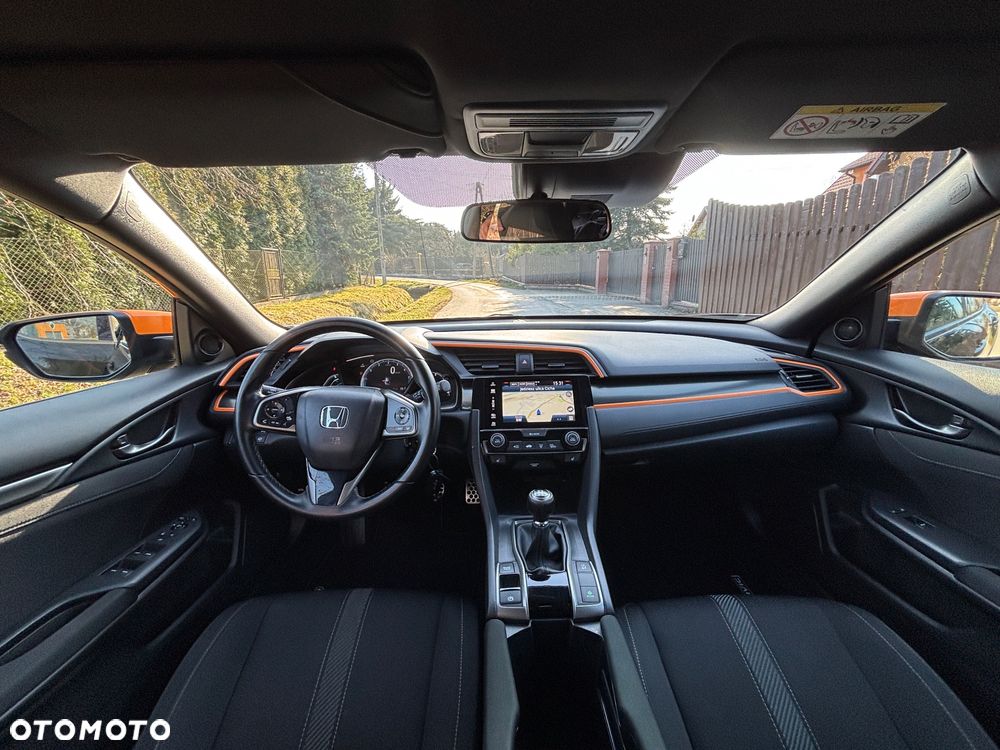 Honda Civic 1.0 i-VTEC Turbo Comfort Sport Line - 14