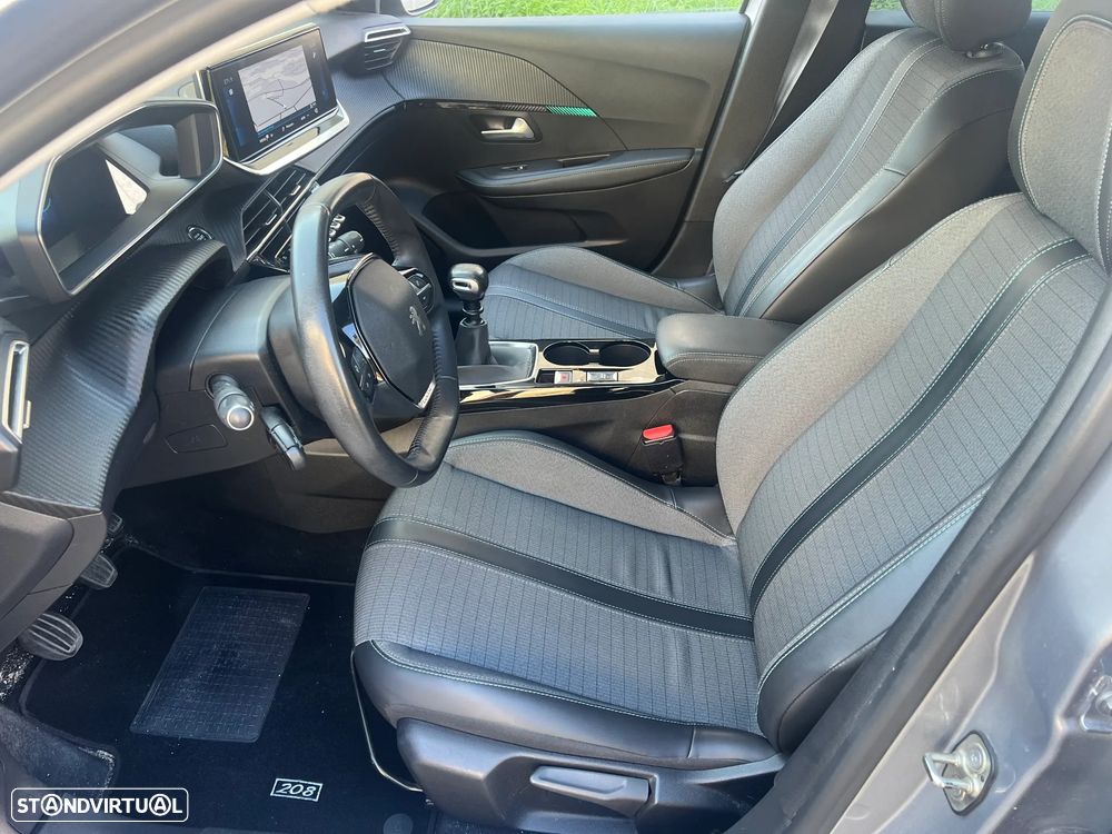 Peugeot 208 1.2 PureTech Allure Pack - 21
