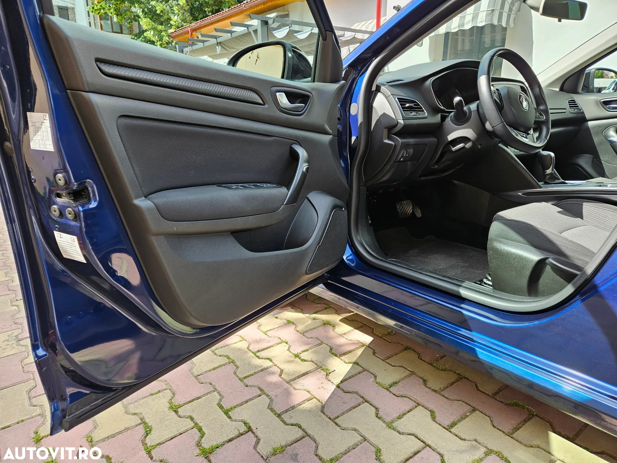 Renault Megane Energy dCi EDC Intens - 11