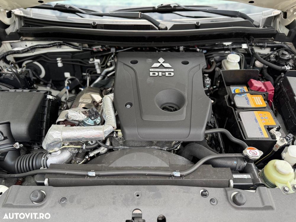 Mitsubishi L200 Double Cab 2.2 DI-D M/T Instyle - 8