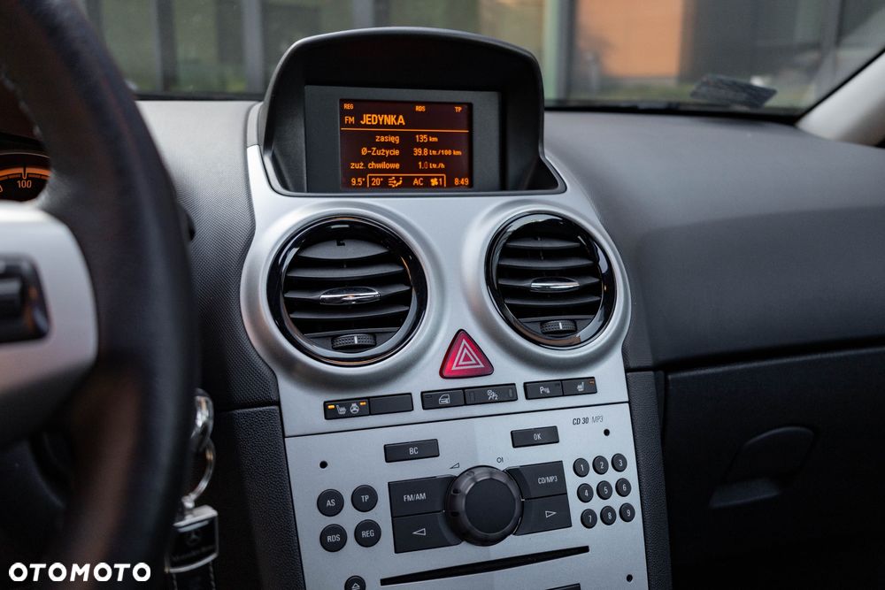 Opel Corsa 1.4 16V Edition 150 - 20