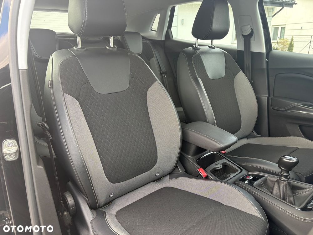 Opel Grandland X 1.2 Start/Stop Business Elegance - 16