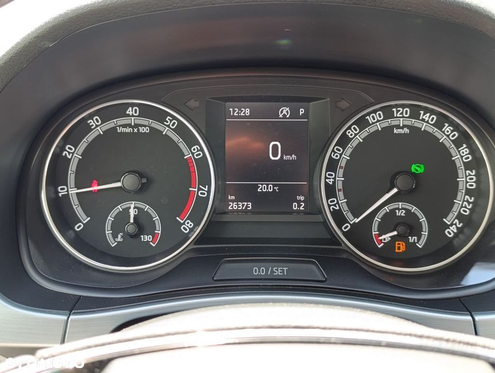 Skoda Fabia 1.0 TSI Ambition DSG - 26