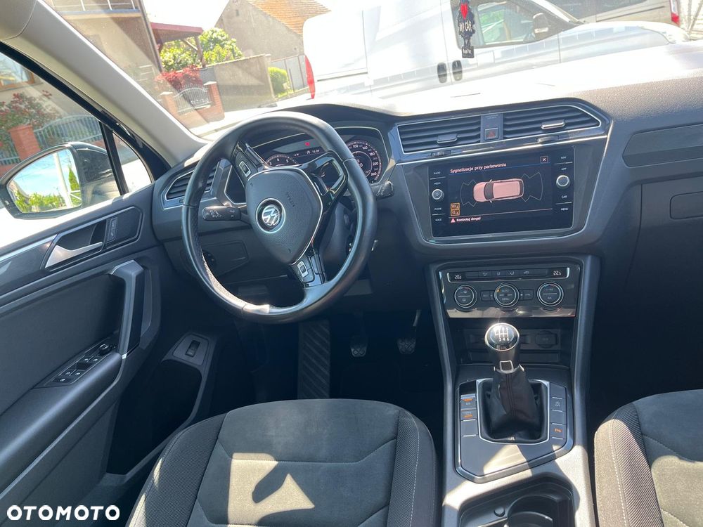 Volkswagen Tiguan - 10