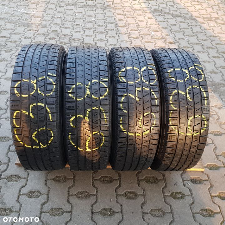 4x 225/65R17 Pirelli Scorpion Ice Snow Komplet opon zimowych Poznań - 1