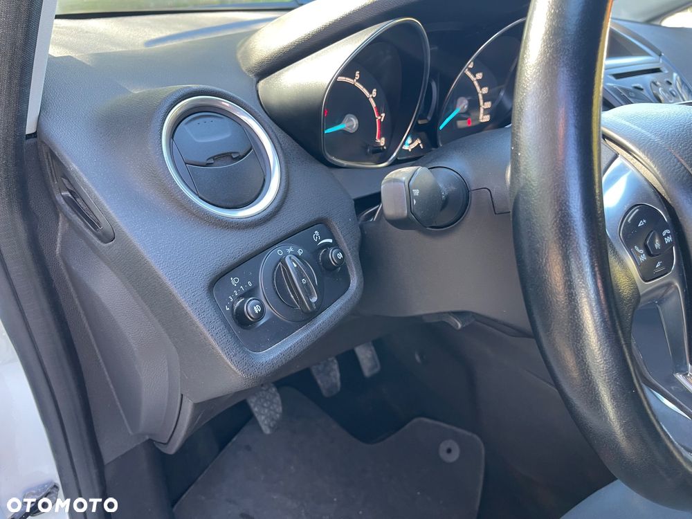 Ford Fiesta 1.25 Titanium - 20