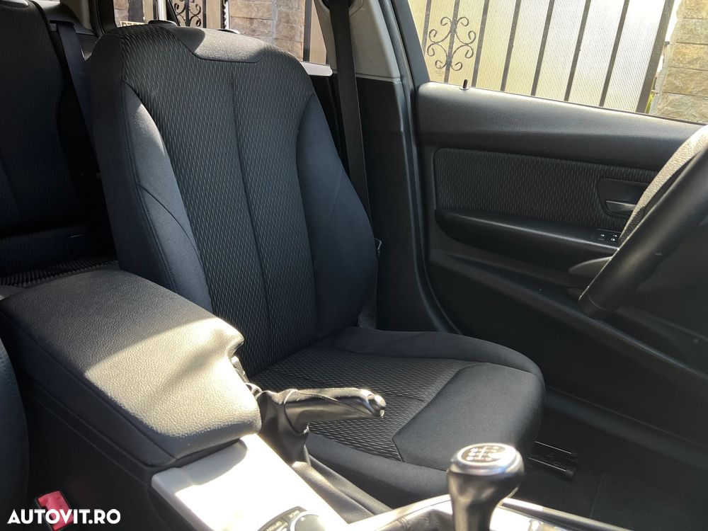 BMW Seria 3 320d Modern Line - 8