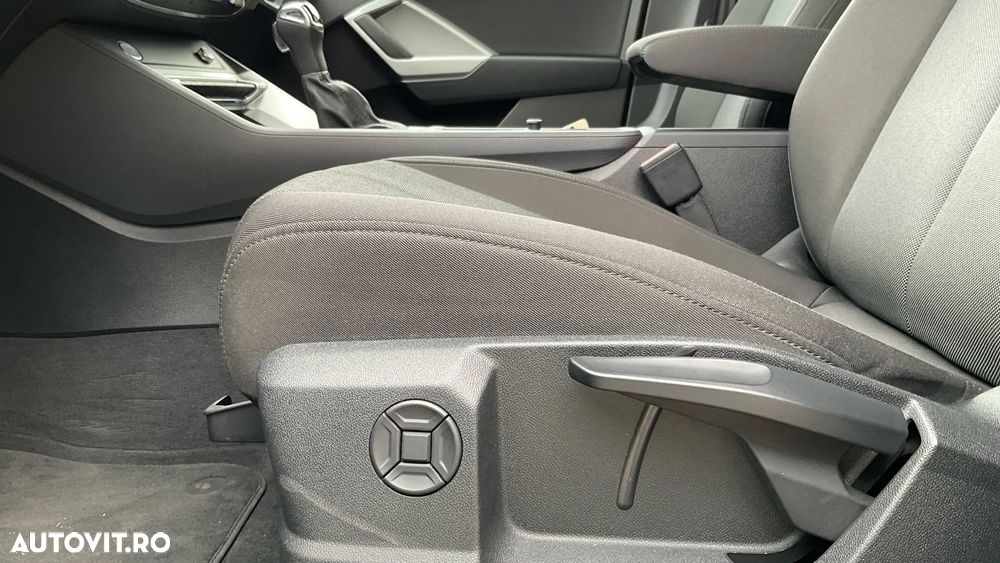 Audi Q3 2.0 40 TFSI S tronic quattro - 29