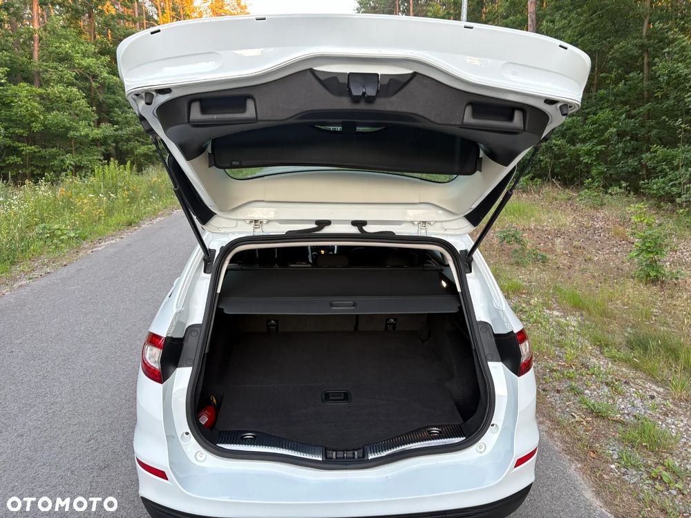 Ford Mondeo - 17