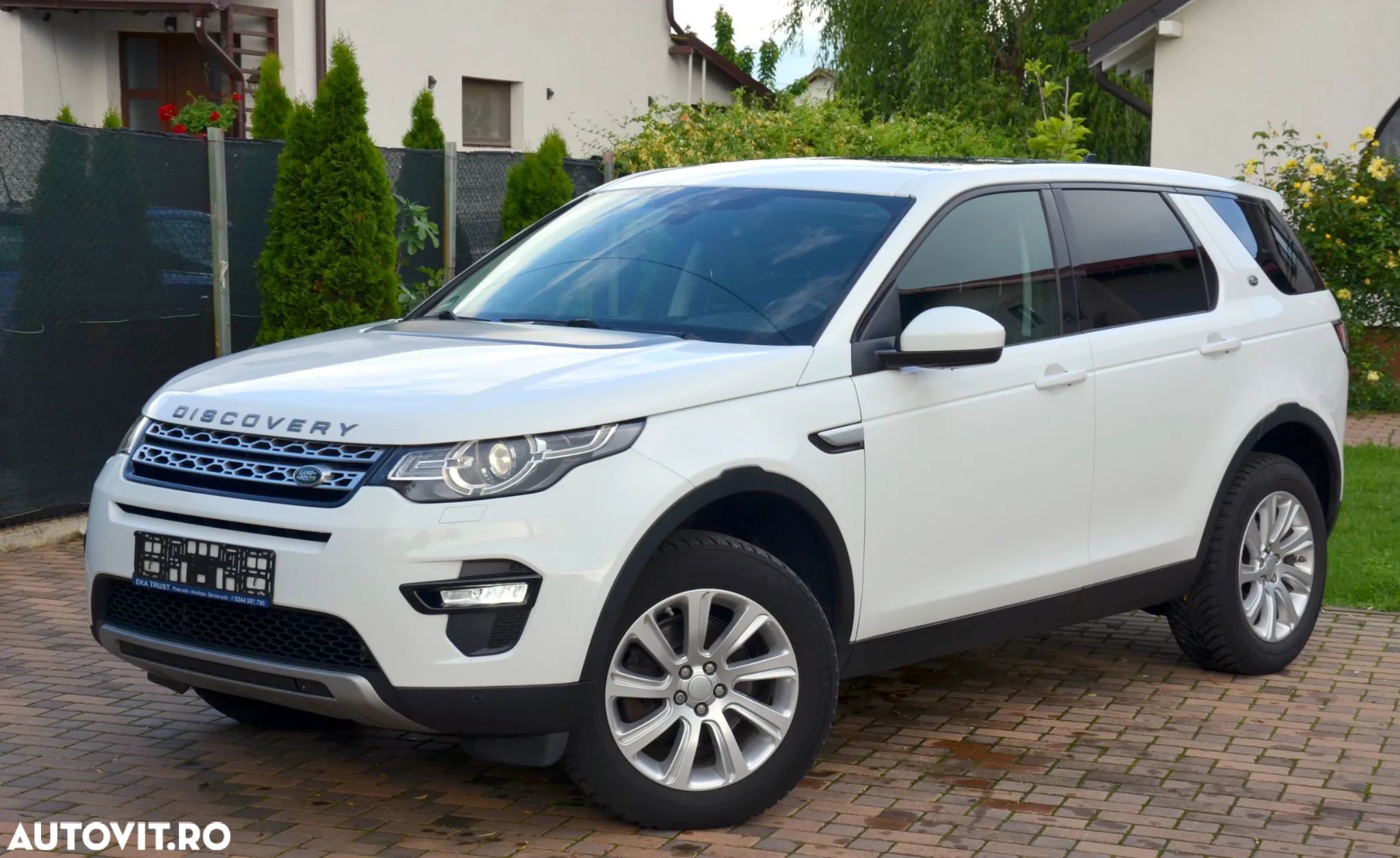 Land Rover Discovery Sport 2.0 l TD4 HSE Luxury Aut. - 1