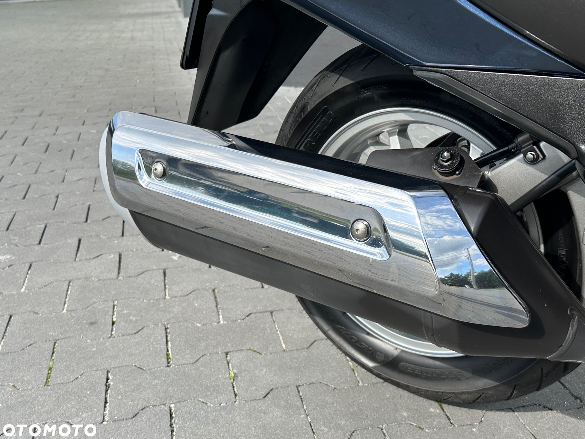 Suzuki Burgman - 13