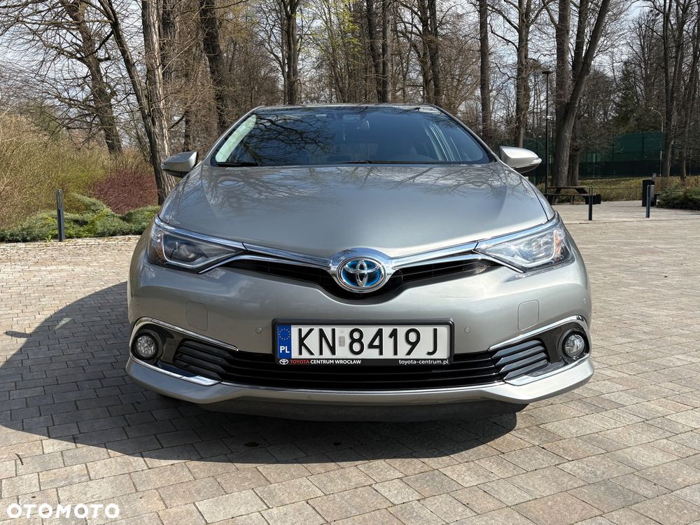 Toyota Auris Hybrid 135 Prestige - 39