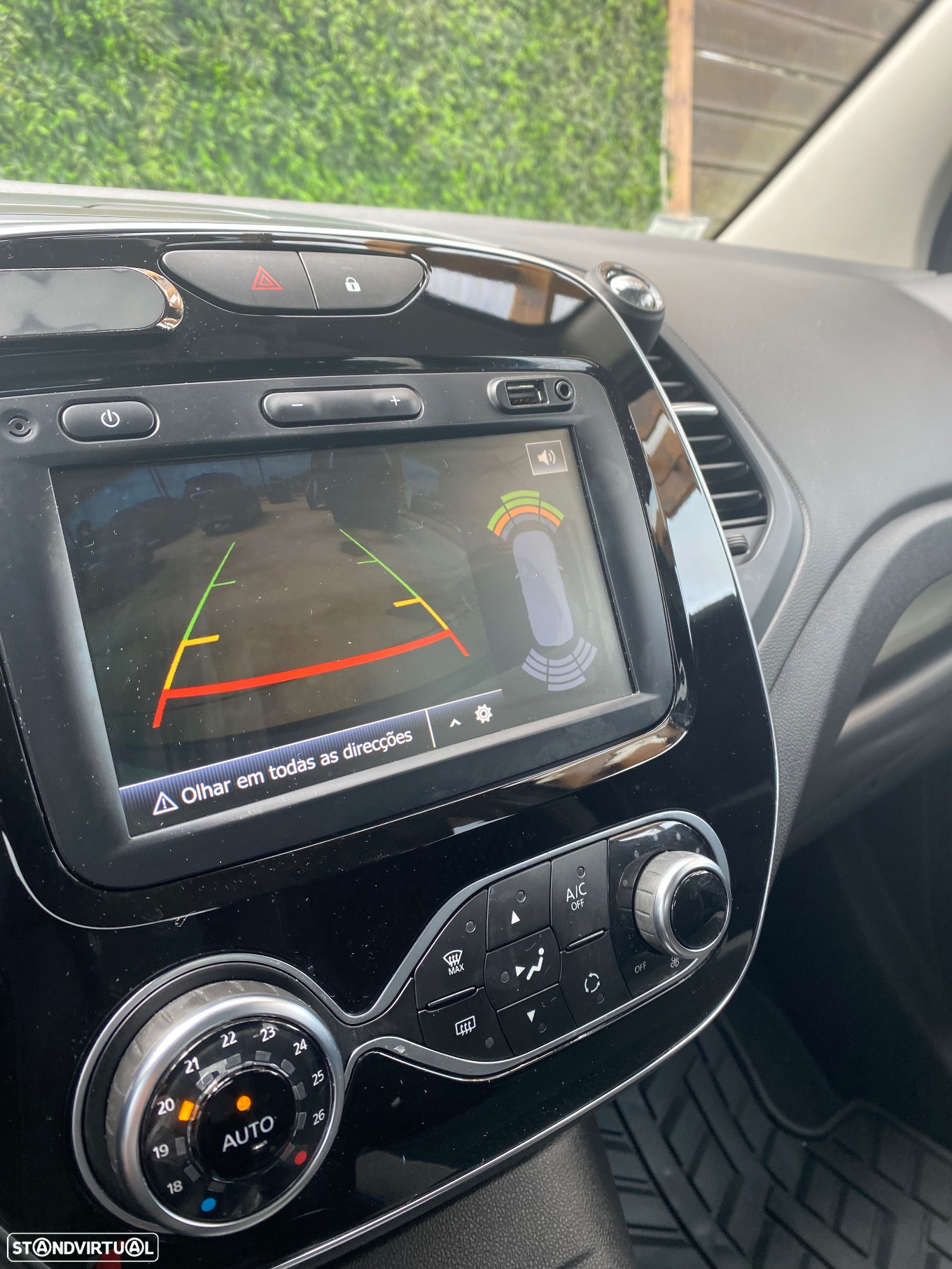 Renault Captur 1.0 TCe Exclusive - 34