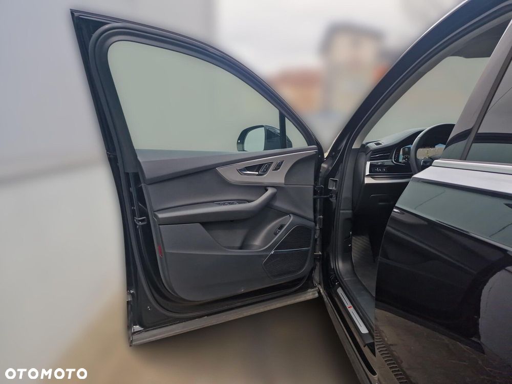 Audi Q7 - 11