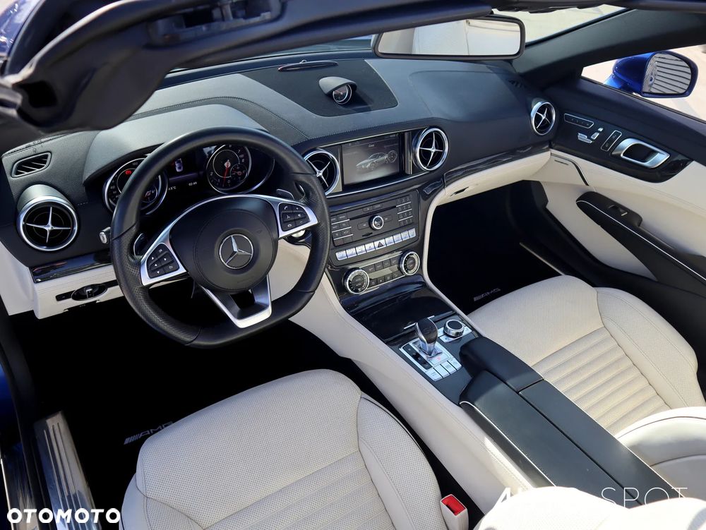 Mercedes-Benz SL 400 9G-TRONIC - 24