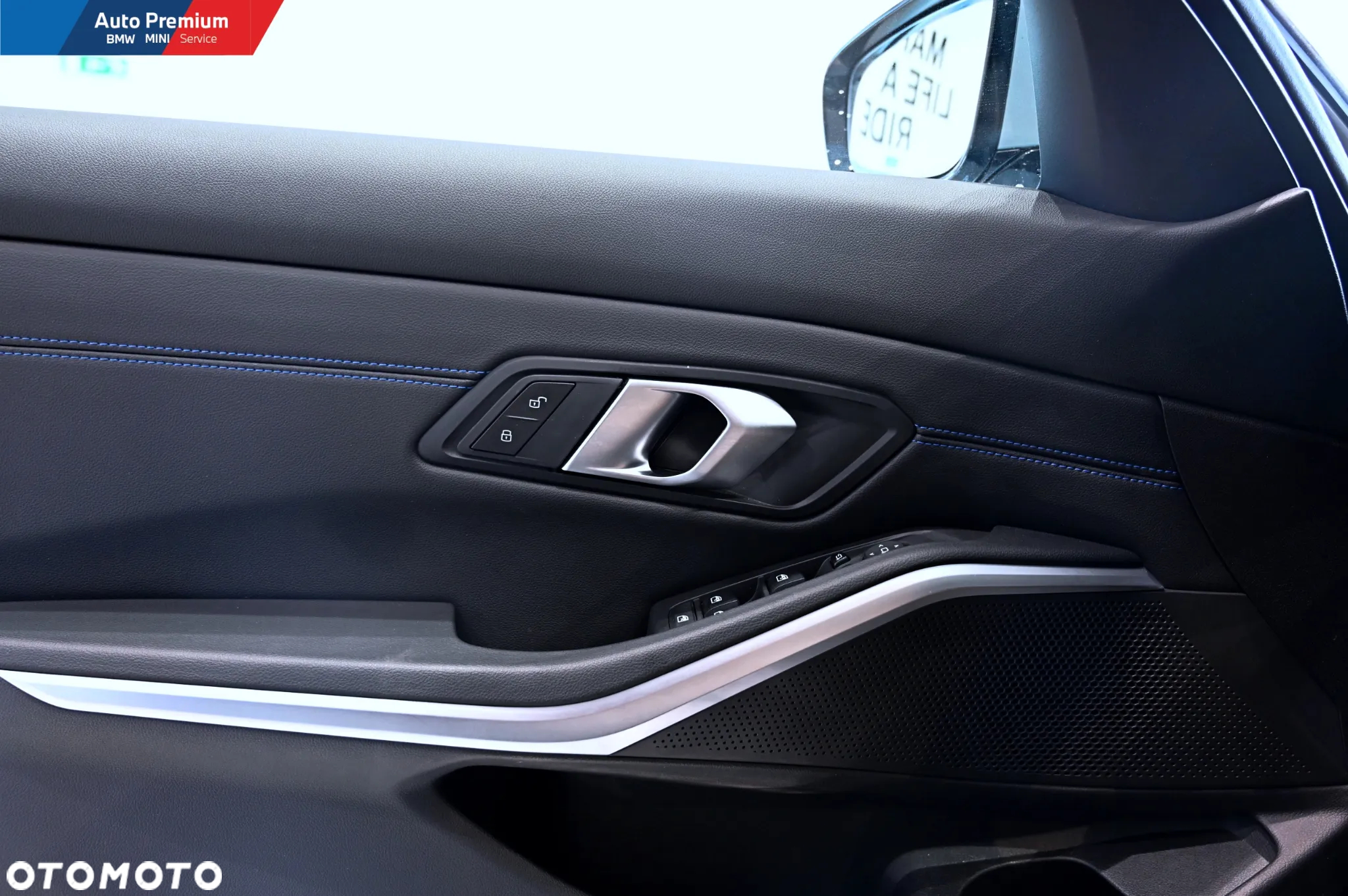 BMW Seria 3 318i M Sport - 11