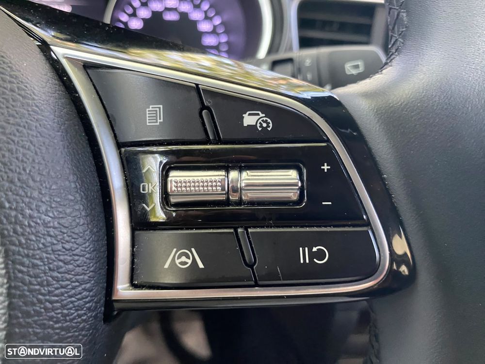 Kia XCeed 1.0 T-GDI Dynamic — fotografia 12