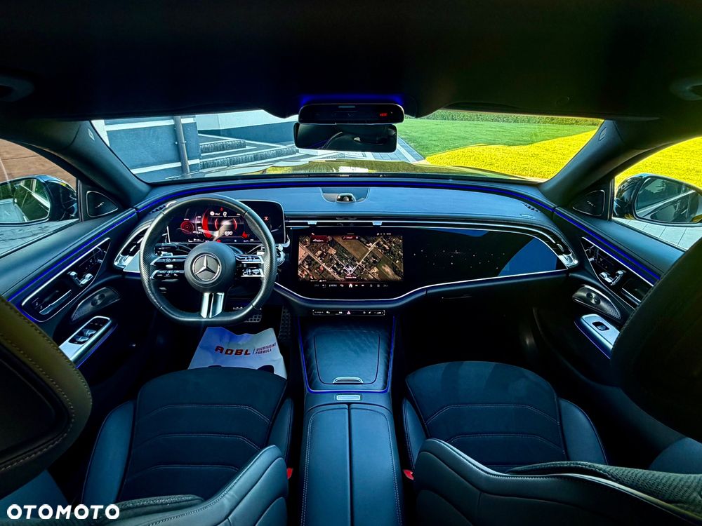 Mercedes-Benz Klasa E 220 d mHEV 4-Matic AMG 9G-Tronic - 31