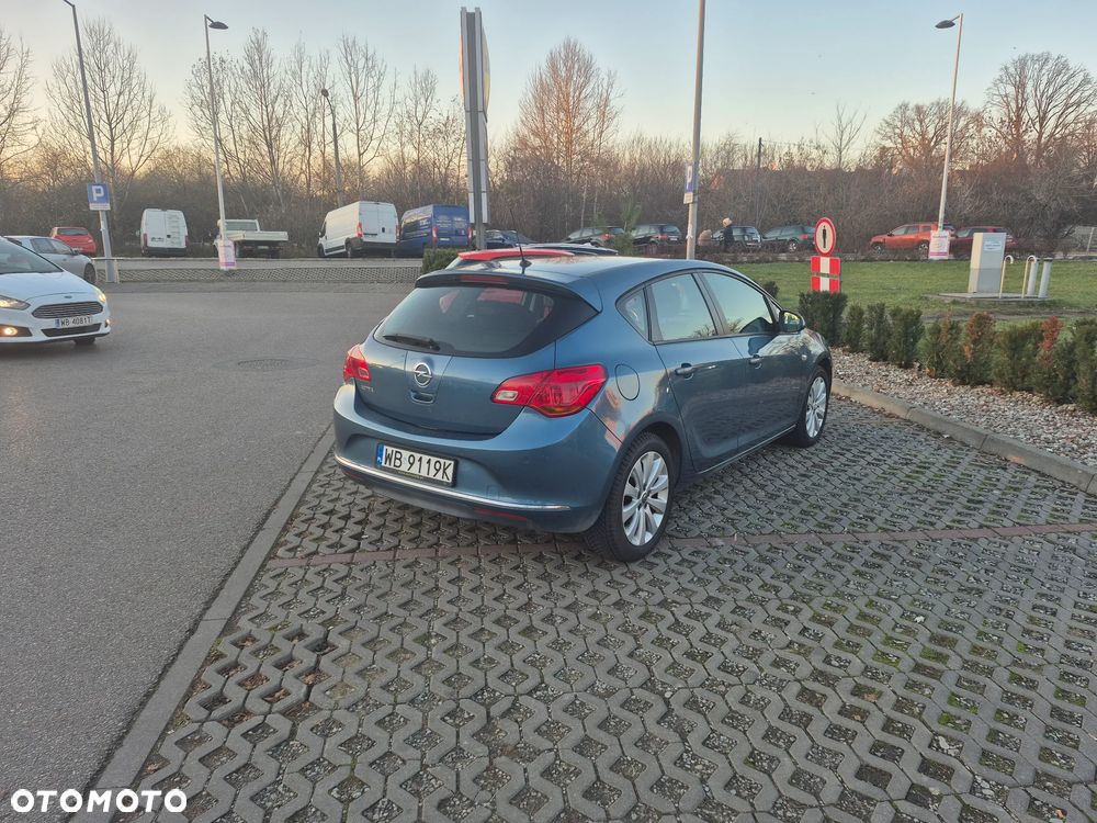 Opel Astra 1.6 Enjoy - 2