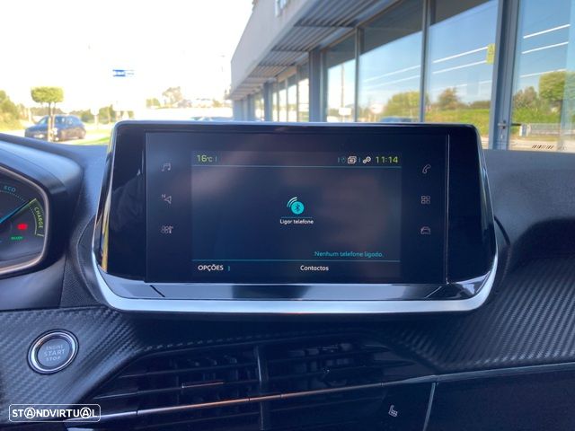 Peugeot e-208 Allure - 24