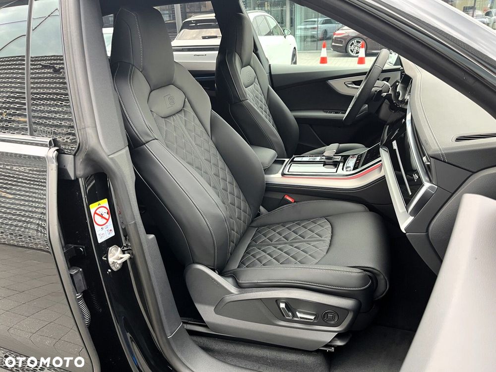 Audi SQ8 - 19
