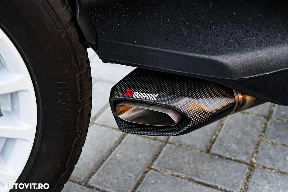 Can-Am Ryker 900 - 9