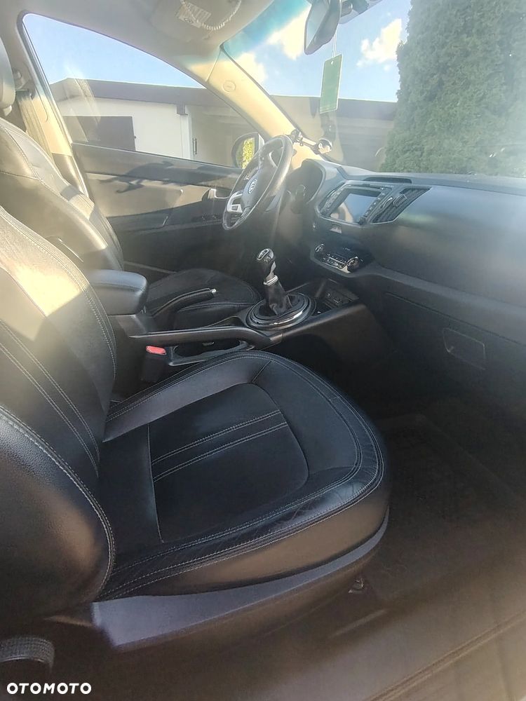 Kia Sportage 2.0 CRDI XL - 8