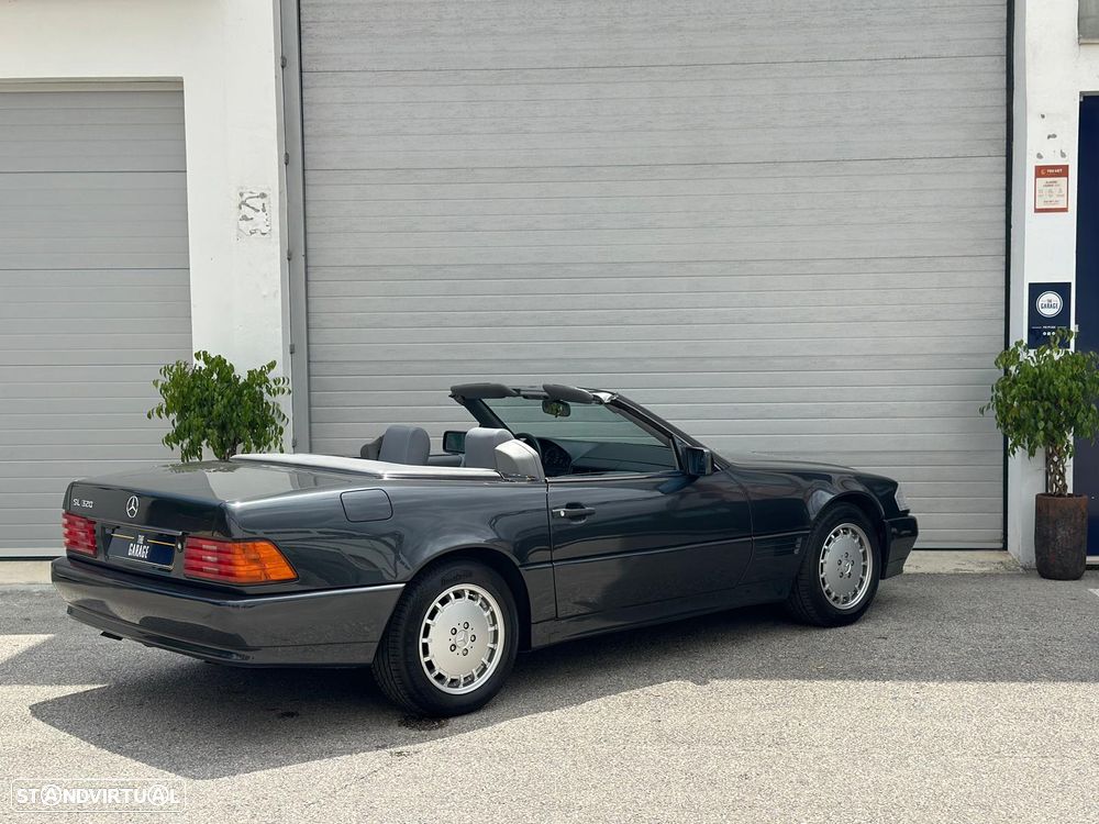 Mercedes-Benz SL 320 Standard - 36