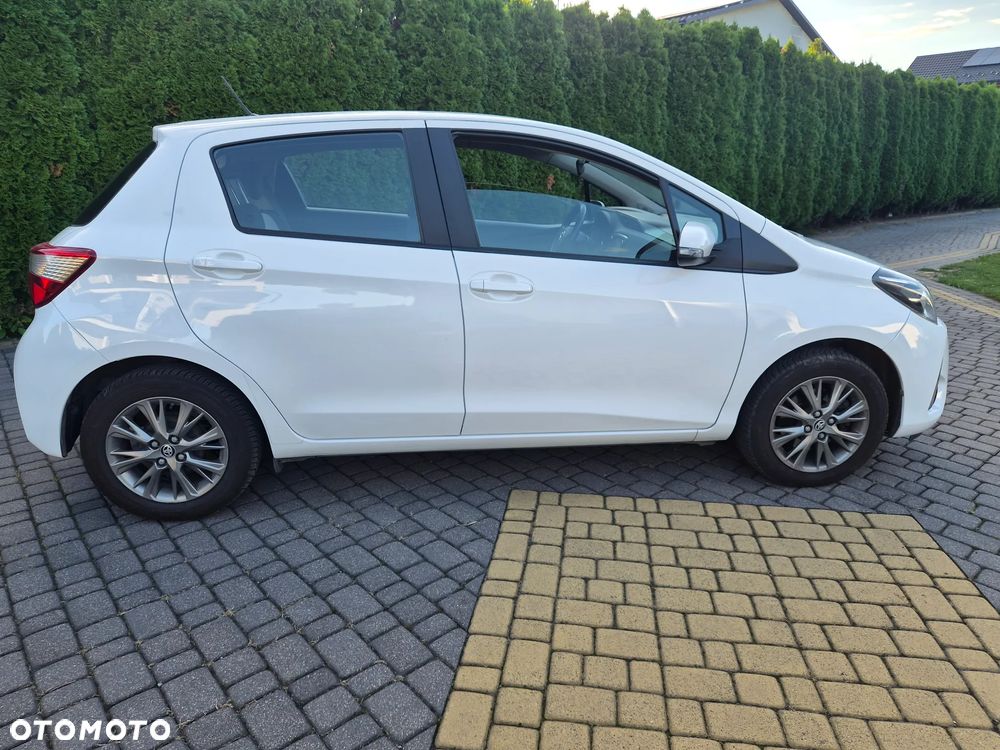 Toyota Yaris 1.5 Premium - 5