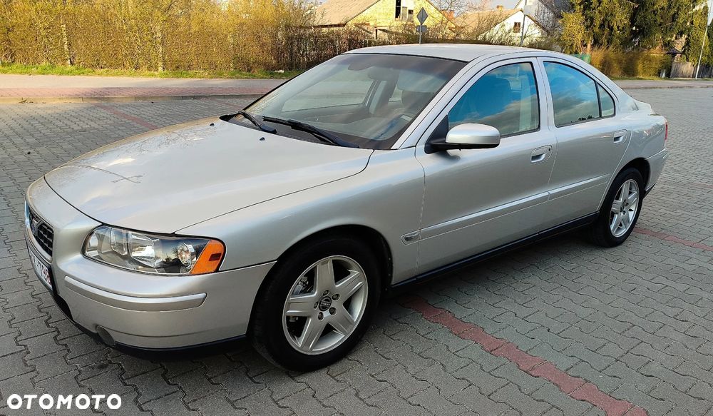 Volvo S60 D5 Kinetic - 13
