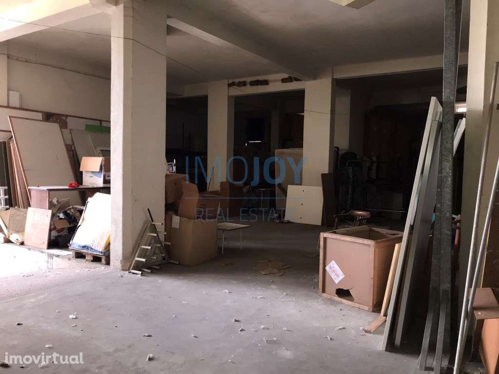 Armazém para Venda em Linda-a-Velha - Grande imagem: 2/27