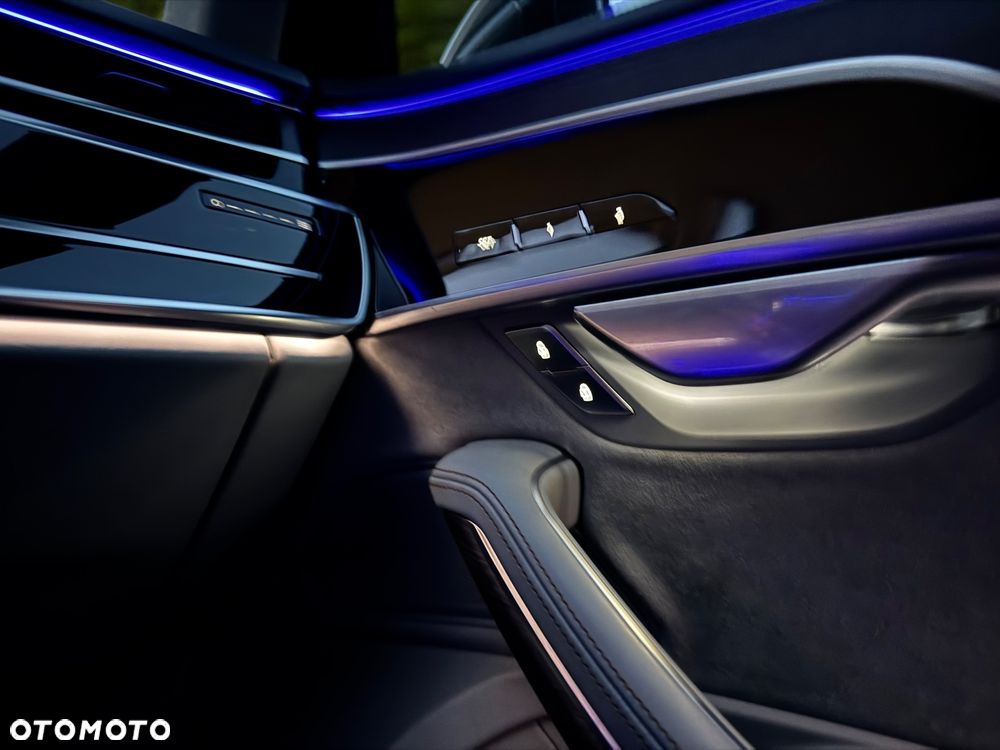 Audi A8 55 TFSI mHEV Quattro Tiptr - 34