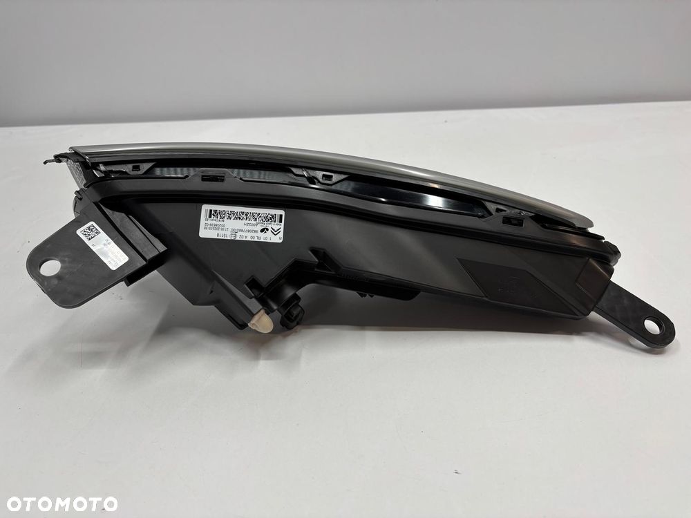 Citroen C3 III Lampa DRL Prawa Przód Przednia 9820877880 - 5